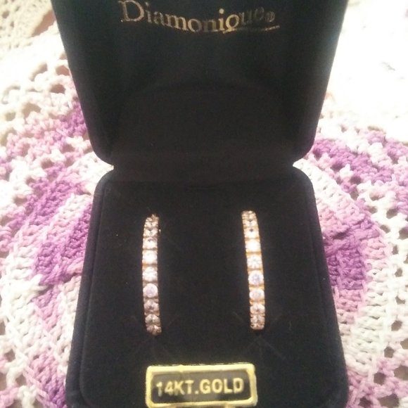 ✨14kt Gold Diamonique Hoop Earrings - Picture 1 of 12